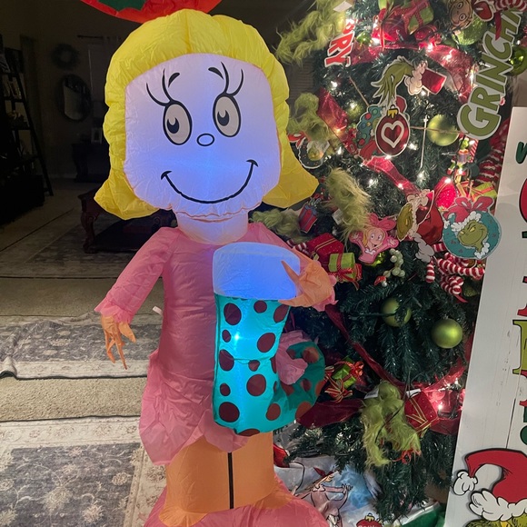 The grinch Cindy lou who airblown inflatable 5 feet - Picture 15 of 17